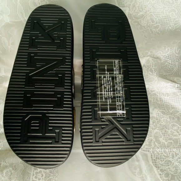 VICTORIAS SECRET PINK SLIDES - Picture 4 of 6